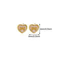 Detailansicht der 6mm goldenen Herz-Ohrstecker mit lila Emaille und Schleifendesign - Lila Schleifen-Herz (G126265) / Gold