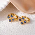 Orecchini a cerchio a forma di fiore dorato con cristalli blu e quadrifoglio - Stile Fiore a Quattro Petali Blu (1347)