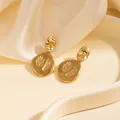 Boucles d'oreilles minimalistes dorées avec gravures de mains et pieds de bébé - Or Médaille Empreinte Ronde (1753)