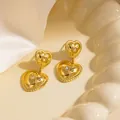 Boucles d'oreilles pendantes double cœur doré avec des pierres en zircone étincelantes - Pendentif Cœur Zirconia (1756)