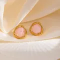 Boucles d'oreilles dorées en acier inoxydable avec pierres roses en résine marbrée - Créole Géométrique Pierre Rose Clou (1893)
