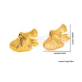 Goldene Ginkgo-Blatt-Ohrringe aus Edelstahl mit geprägten Adern und 3,5 cm Länge - Ginkgoblatt Stil (0322)