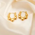Chic gold-plated hoop earrings with continuous heart-shaped links on silk fabric - Heart Chain Earrings 0276