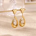 Boucles d'oreilles vintage cœur et goutte d'eau dorées avec pierre de zircon carrée - Style Pierre Gemme Artificielle Claire Goutte d'Eau Cœur Doré (G31957261) / Or 18 carats