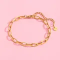 Vista dettagliata del bracciale a maglie ovali dorate con chiusura a moschettone e catena - Stile Catena Paperclip (SL60011-Oro) / Oro