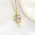 Collana con ciondolo a racchetta da pickleball dorata e zirconi brillanti a pavé - Stile con Pavé di Strass / Oro