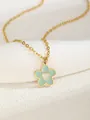 Collana a catena dorata con pendente a fiore verde chiaro e dettaglio cuore bianco - Fiore del Cuore - Verde