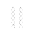Detalle de pendientes largos de plata con circonitas y cadenas de cristales rectangulares - Estilo Zirconia Largo Lineal (E-18) / Plateado