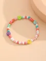 Primer plano de pulsera de cuentas coloridas con detalles de corazón, estrella y luna - Multicolor Dopamina Estrella Corazón Luna