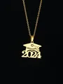 Collana dorata per laurea 2024 con ciondolo tocco e catena in acciaio lucido - Stile Intagliato Tocco 2024 (69-Gold)