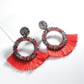 Boucles d'oreilles créoles bohèmes avec cristaux colorés et longs pompons en soie rouge - Rouge Vif (2963)