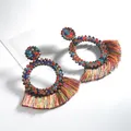 Détails de grandes boucles d'oreilles bohèmes avec cristaux colorés et pompons en soie - Multicolore (2936)