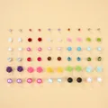Vista dettagliata di 30 paia di orecchini a perno geometrici con perle e strass vari - Stile Set di Pietre Preziose Rosa Multicolore (A-46-2)