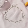Minimalistische silberne Halskette mit hohlen Herzen, Karabiner und Verstellkette - Silber