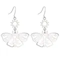 Boucles d'oreilles papillon argentées avec breloque étoile et motif bohème - Star Moon Moth Silver