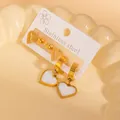 Set orecchini in acciaio inossidabile dorato con borchie a cuore e perle bianche - Stile Cuore Grande