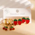 Set di 3 paia di orecchini in acciaio inossidabile con pendenti a ciliegia e fragola - Collezione Orecchini a Cerchio Frutta Rossa (#1365)