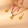 Collar de perlas coloridas con colgante de pez dorado y pendientes a juego - Pez (Conjunto de Cuentas Coloridas)