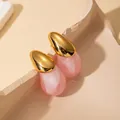 Eleganti orecchini a goccia in oro e marmo rosa realizzati in acciaio inossidabile e resina - Goccia d'Acqua Rosa (E0393)
