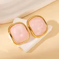 Orecchini a perno quadrati vintage in resina marmorizzata rosa e acciaio inossidabile - Quadrato Rosa (E0395)
