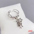 Anello vintage in argento regolabile multistrato con ciondoli a stella e orsetto - Aperto Regolabile / Stile Ciondolo Orso Meccanico Stella (J006)