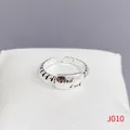 Anello aperto argento inciso Good Luck con design a corda multistrato stile punk - Aperto Regolabile / Stile Piastra con Lettere Good Luck (J010)