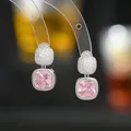 Macro di orecchini con gemme rosa taglio cushion e cristalli pavé su ganci in argento - Stile Pietra Rosa (ED65626) / Argento