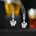 Squisiti orecchini a farfalla in argento S925 con scintillanti zirconi in finitura argento - Stile Pendente Farfalla (ED62202) / Argento