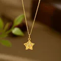Collar con colgante de estrella dorada, textura martillada y diamantes incrustados - Estilo Diamante Estrella Martillado Irregular Dorado (XL00350)