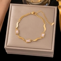 Gold-plated titanium bracelet with pink rectangular zircons and wave chain design - 【sle2040】three Pink Square Diamond Bracelet Gold