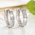 Macro di orecchini a cerchio color argento con zirconi su trama di pizzo bianco - Stile Argento (TFS0002)