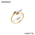 Elegante goudkleurige open ring van titaniumstaal met twee paarse rechthoekige stenen - Goud + Paarse zirkonia