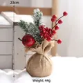Mini sapin de Noël artificiel de 23cm avec baies rouges et base en toile de jute rustique - Aiguille de pin pomme large