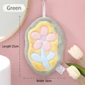 Absorbent green flower hanging towel in soft coral fleece for kids bathroom - Tulip Style / Green
