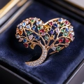 Eleganter Lebensbaum Herz Brosche mit bunten Zirkonia Kristallen in Roségold Optik - Bunter Zirkonia Herz Baum