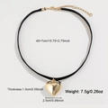 Elegante choker in velluto nero con grande pendente a cuore dorato per San Valentino - Stile Velluto Nero Cuore Oro (DNXN04920-1)