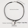Collana choker in cordino nero con pendente a cuore d'argento e chiusura regolabile - Stile Velluto Nero Cuore Argento (DNXN04920-2)