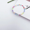 Kleurrijke bohemian vriendschapsarmband met macaron kralen en FRIEND tekst - FRIEND Letters Rood Hart Stijl