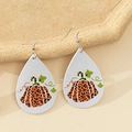 Detalle de pendientes de cuero en forma de gota con motivos festivos de calabaza leopardo para Halloween - Estilo Calabaza con Estampado de Leopardo (Estilo-I)
