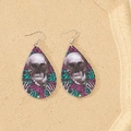 Gothic Tropfenohrringe mit Totenkopf und lila Rosenprint auf leichtem Acrylmaterial - Lila Türkis Rose Totenkopf Stil (5)