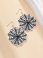 Orecchini pendenti di Halloween in acrilico bianco con design a ragnatela nera - Ragnatela