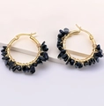 Pendientes de aro dorados boho con fragmentos de piedra natural negra - Acero Inoxidable Dorado Con Obsidiana