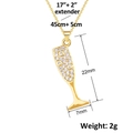 Detailansicht des goldenen Weinglas-Anhängers mit Maßen von 22mm und Strassbesatz - Champagnerglas Stil (SL508)