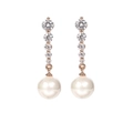 Detalle de pendientes de perlas de oro rosa con pedrería sobre fondo blanco - Pendientes Largos de Perlas Oro Rosa (E1136)