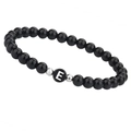 Pulsera de cuentas negras pulidas con la letra E y cuentas espaciadoras plateadas - Letra E (B2418)
