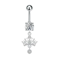 Detalle de un piercing de ombligo de plata con colgante de corona y circonitas brillantes - Estilo Corona Elegante (3472 Color Acero)