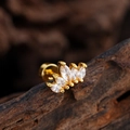 Pendiente de acero inoxidable dorado con cuatro circonitas de talla marquesa - Corona en Abanico de Cinco Marquesas (3369) / Dorado