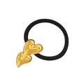 Dettaglio del ciondolo a doppio cuore dorato sull'elastico per capelli nero elastico - Oro