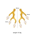 Boucles d'oreilles branche dorée vintage avec perles d'eau douce naturelles et acier rétro - Boucles d'oreilles en perles artificielles en forme de branche (CK445)