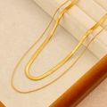 Detailansicht der 18K vergoldeten zweischichtigen Halskette mit flacher Schlangenkette und Gliedern - Doppellagiger Flacher Schlangenkette Stil(CK805)